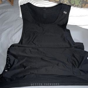 Lululemon License to train tank Black Large